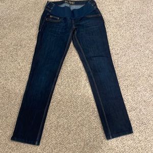 DL1961 maternity jeans size 26. Like new.